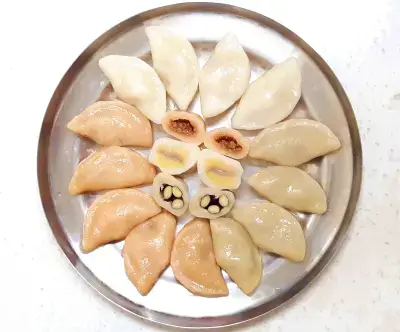 쫄깃하고-맛있는-추석-음식-수제-송편